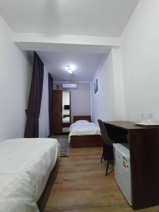 Vily Luxury Rooms Focşani Buitenkant foto